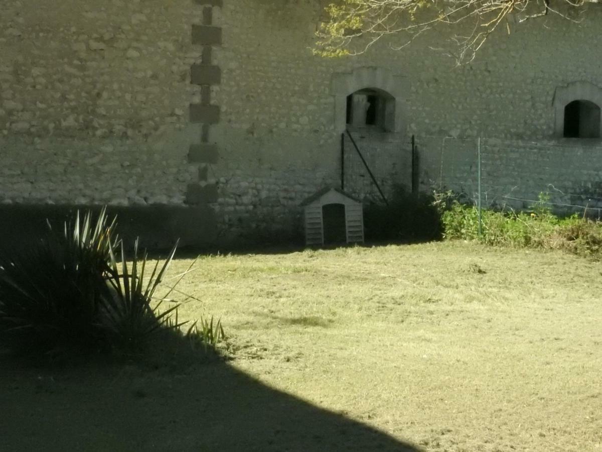 Bed and Breakfast Les Demeures De La Laigne Allas-Bocage Exterior foto
